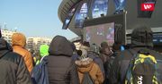 Niezwykłe sceny w Katowicach. Tysiące ludzi przez długie godziny stało w wykańczającym mrozie