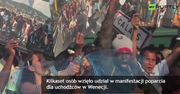 Marsz solidarności z uchodźcami: boso przez Wenecję