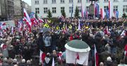 Marsz poparcia PiS. "Być może jadą po bandzie, ale w dobrym kierunku"