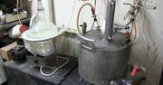 Amfetaminowe laboratorium w domku jednorodzinnym