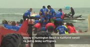 66 surferów na jednej desce