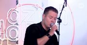 Bartek Wrona z Just5 na scenie "Dzień Dobry TVN"...