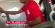 Dym pod siedzeniami. Nagranie pasażera w wnętrza samolotu