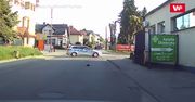 Policjanci zablokowali ulicę. Powód wzbudził podziw internautów