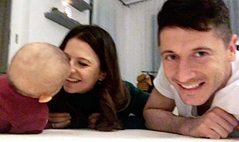 Anna Lewandowska z córeczką Klarą to cudne kuchareczki! Z Okazji Dna Babci dziewczyny przygotowały coś ekstra!