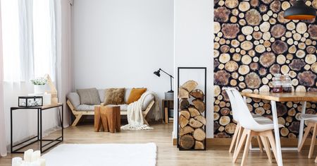 Przytulny dom. 30 inspirujących dodatków z drewna