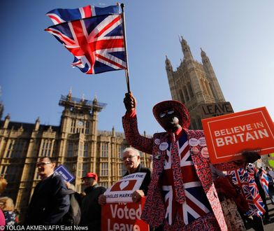 Brexit. Umowa rozwodowa z Unią na ostrzu noża