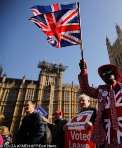 Brexit. Umowa rozwodowa z Unią na ostrzu noża