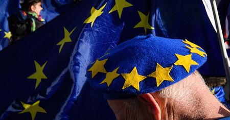 Zwrot ws. brexitu. Co czeka Polaków?