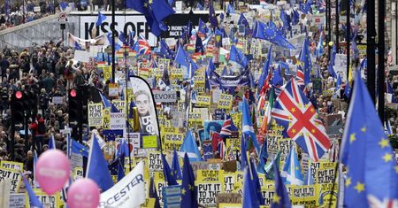 Brexit. Niemal milion zwolenników kolejnego referendum to nowa siła w politycznej układance