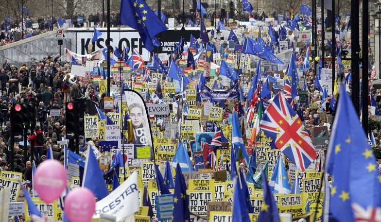 Zwolennicy kolejnego referendum. Na ulice Londynu w sobotę wyszło blisko milion osób