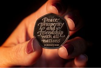 Monety wybite na brexit trafią do obiegu