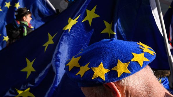 Wskutek wyjścia Wlk. Brytanii z UE wszyscy obywatele Unii będą musieli dopełnić nowej formalności