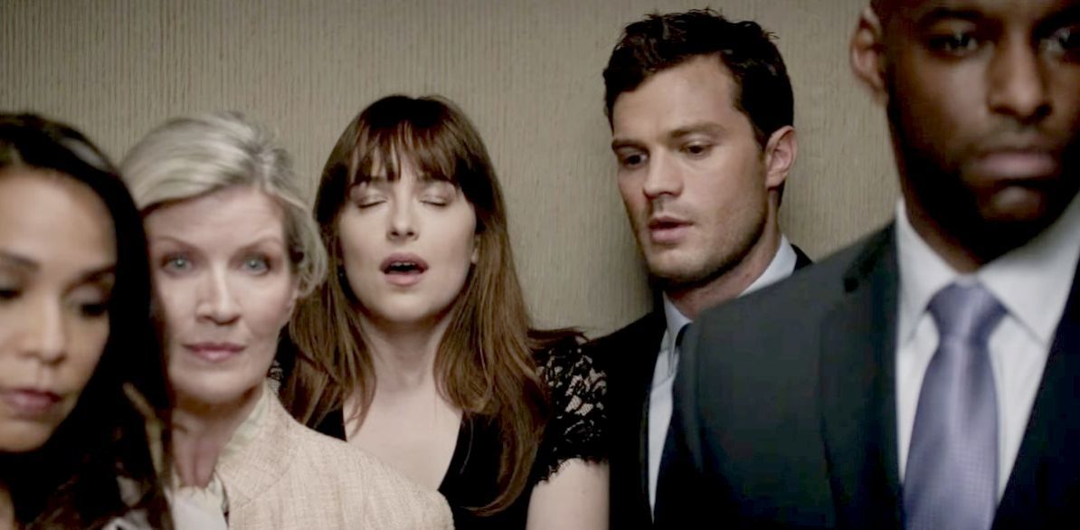 Dakota Johnson i Jamie Dornan w filmie "Ciemniejsza strona Greya"