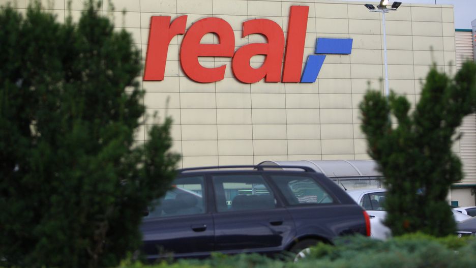 Sieć Real jest na sprzedaż.