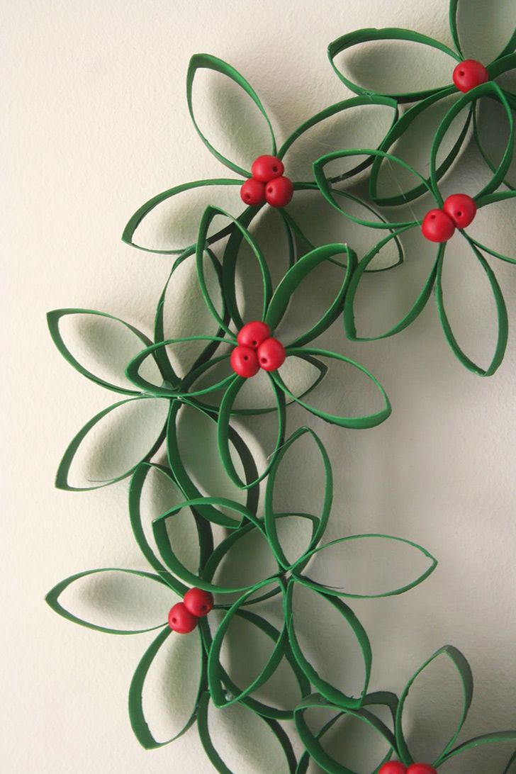 Paper Roll Christmas Wreath