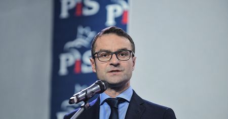 Szef sztabu PiS o KE. "Nie przetrwa do wyborów parlamentarnych, mają olbrzymie problemy"