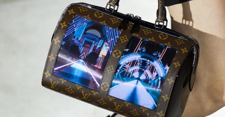 Louis Vuitton: torebka z ekranem może przejąć funkcje smartfonu