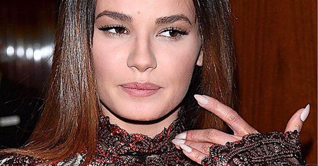 Natalia Szroeder pochwaliła się nową fryzurą, ale fanka dopatrzyła się czegoś jeszcze. Reakcja gwiazdy? „Dajcie spokój”