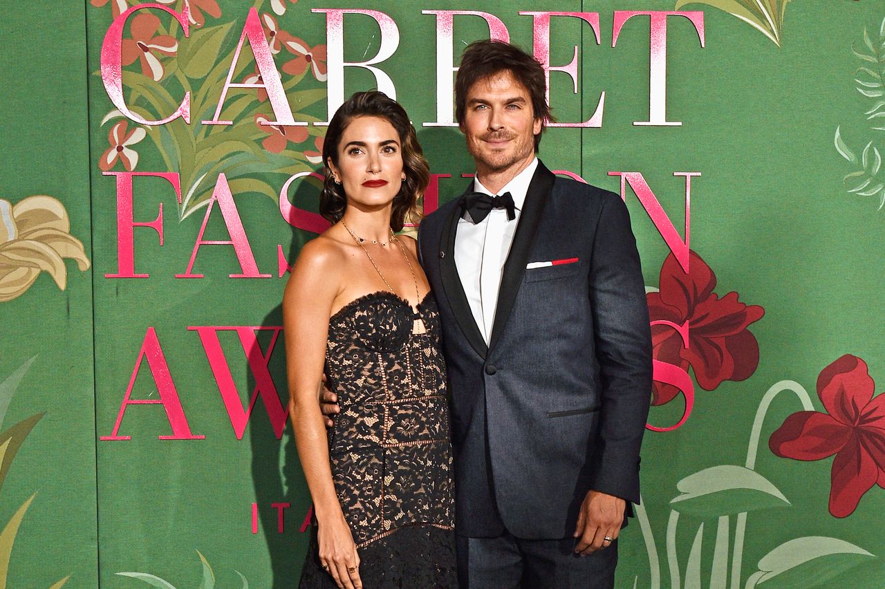 Nikki Reed i Ian Somerhalder na imprezie. Fani patrzą na brzuch aktorki