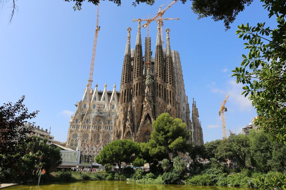 Sagrada Familia powstaje bez pozwolenia. Władze wystawiły olbrzymi rachunek