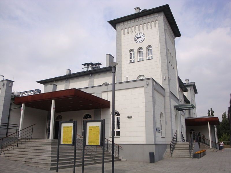 W 2011 r. rozpoczął się generalny remont dworca w Kutnie