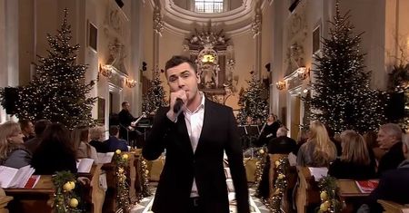 Kamil Bednarek przebił wszystkich. Co za występ podczas kolędowania!