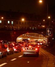 Więcej samochodów w centrum Warszawy