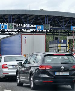 Rośnie korek na A4. Kierowcy stoją w kolejce do bramek