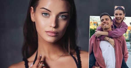 Narzeczona Jana Bednarka w intymnej sesji ciążowej. Pierwszy raz pokazała ogromny brzuszek. Zdjęcia pierwsza klasa