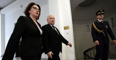 Beata Mazurek: mamy obawy i wątpliwości ws. terminu referendum