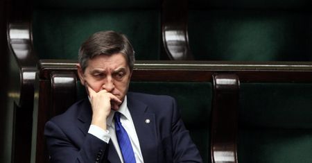 Marszałek Kuchciński latał bez opamiętania. Są nowe przypadki lotów z rodziną