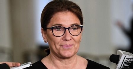 Beata Mazurek gani Grzegorza Schetynę. "Bajki to wieczorem"