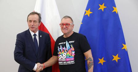 Jurek Owsiak broni Tomasza Grodzkiego. "Panie Marszałku, wspieram Pana, jak mogę!"