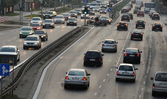 W tych miastach jeździ się najwolniej