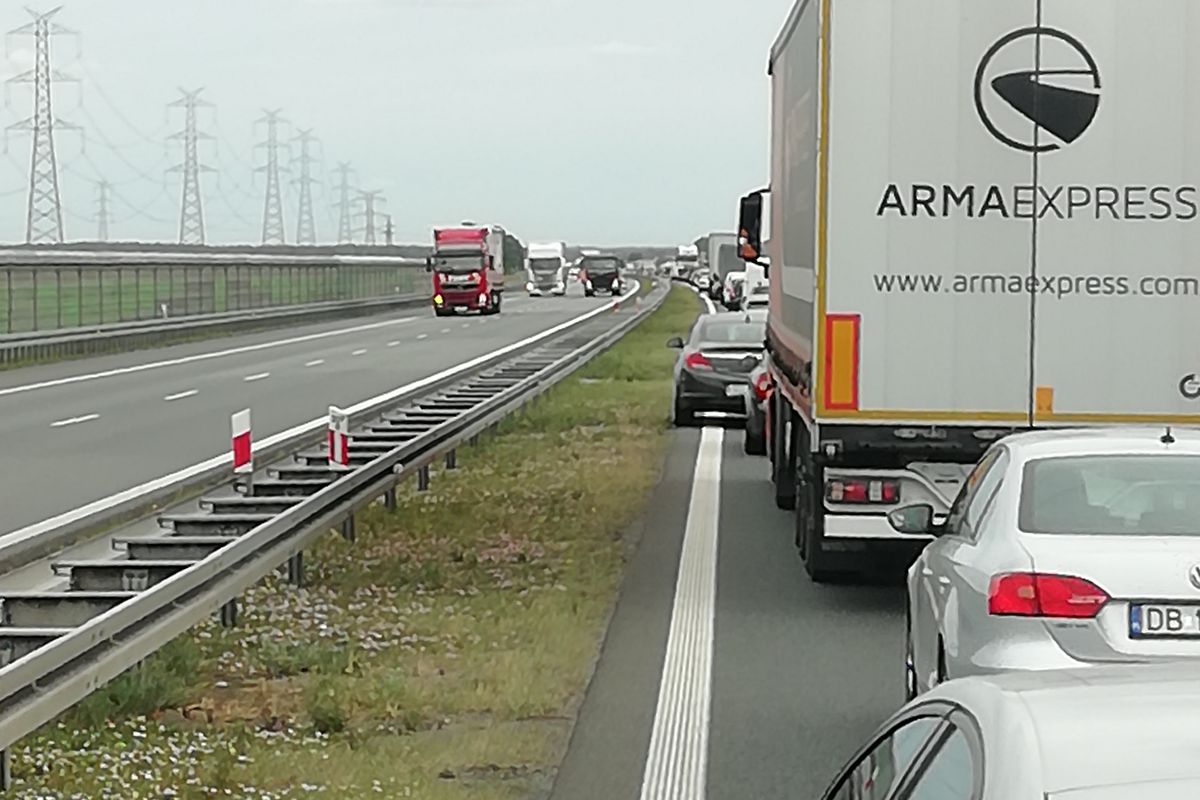 Gigantyczny korek na A4. Wszystko przez remont nawierzchni