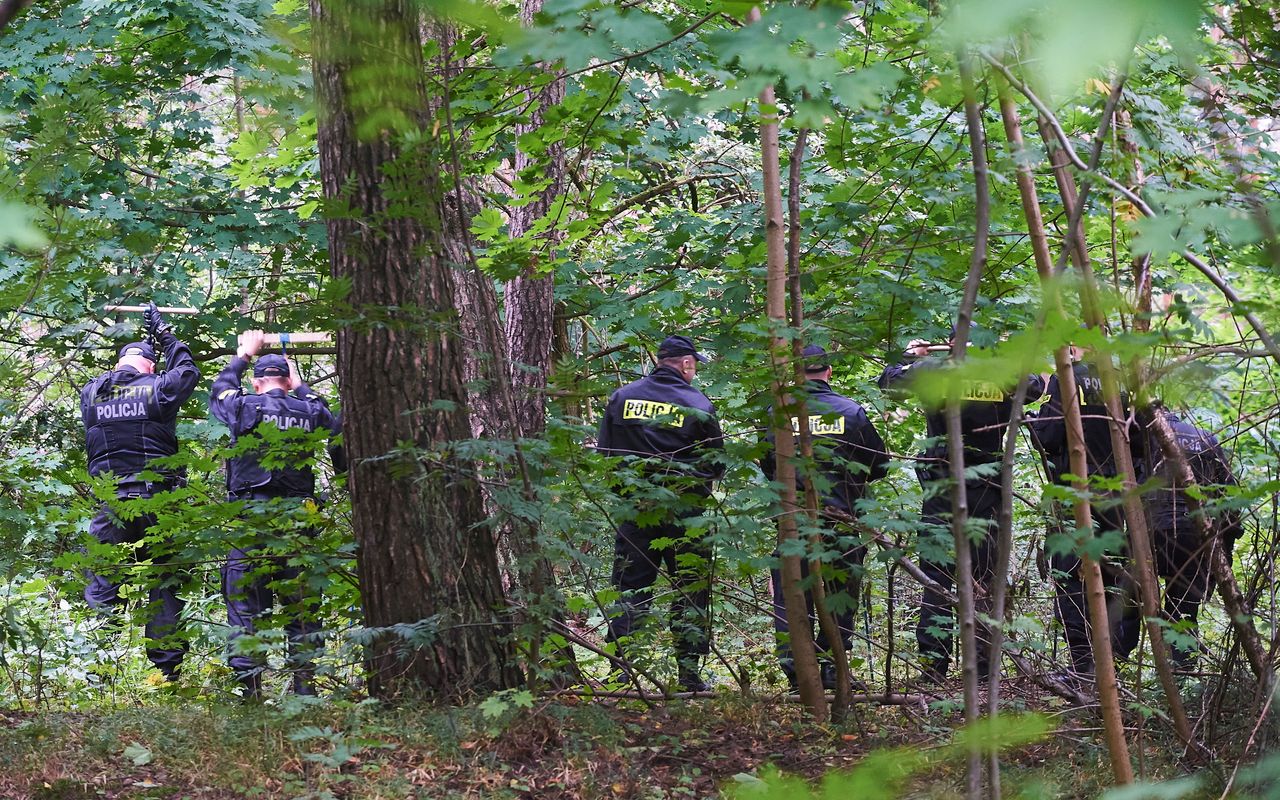 Ludzie zgłaszają się po upublicznieniu nagrania ws. Iwony Wieczorek. Policja wciąż przeszukuje gdański park