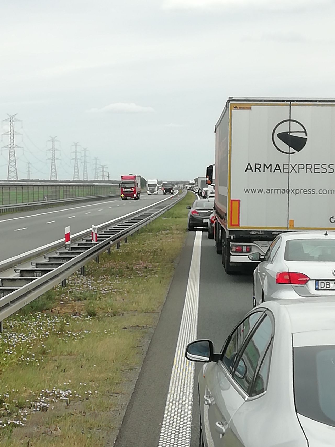 Gigantyczny korek na A4. Wszystko przez remont nawierzchni