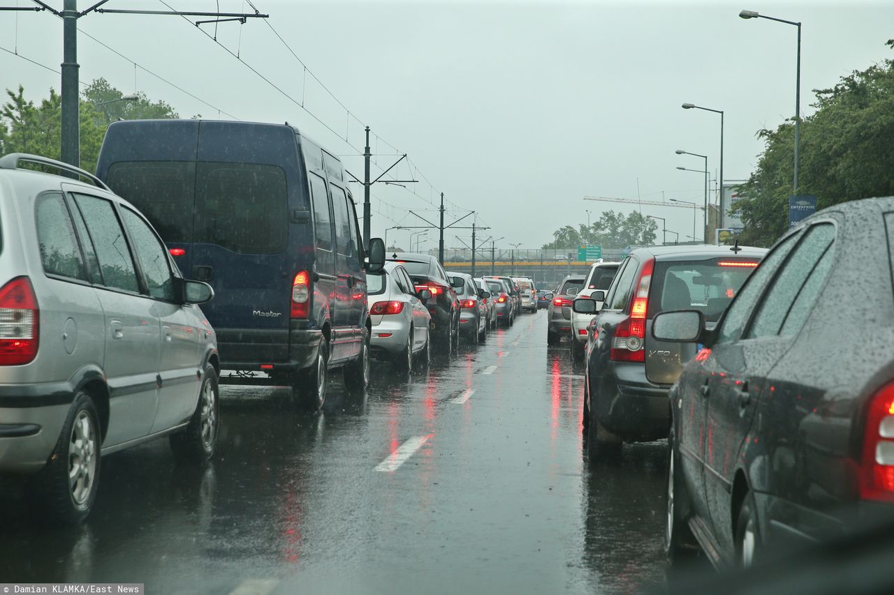 Wypadek w Krakowie. Zderzenie 3 aut. Potężny korek na A4