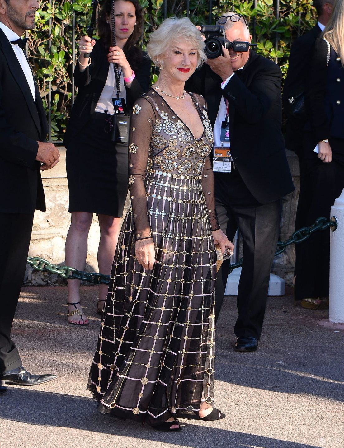 Kreacja: Temperley London. Helen Mirren, 23. gala amfAR, festiwal w Cannes 2016 (fot. ONS)