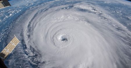 6 elektrowni atomowych na trasie huraganu