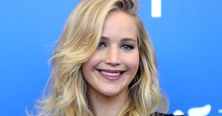 Piękna, roześmiana i romantyczna. Taką Jennifer Lawrence lubimy najbardziej