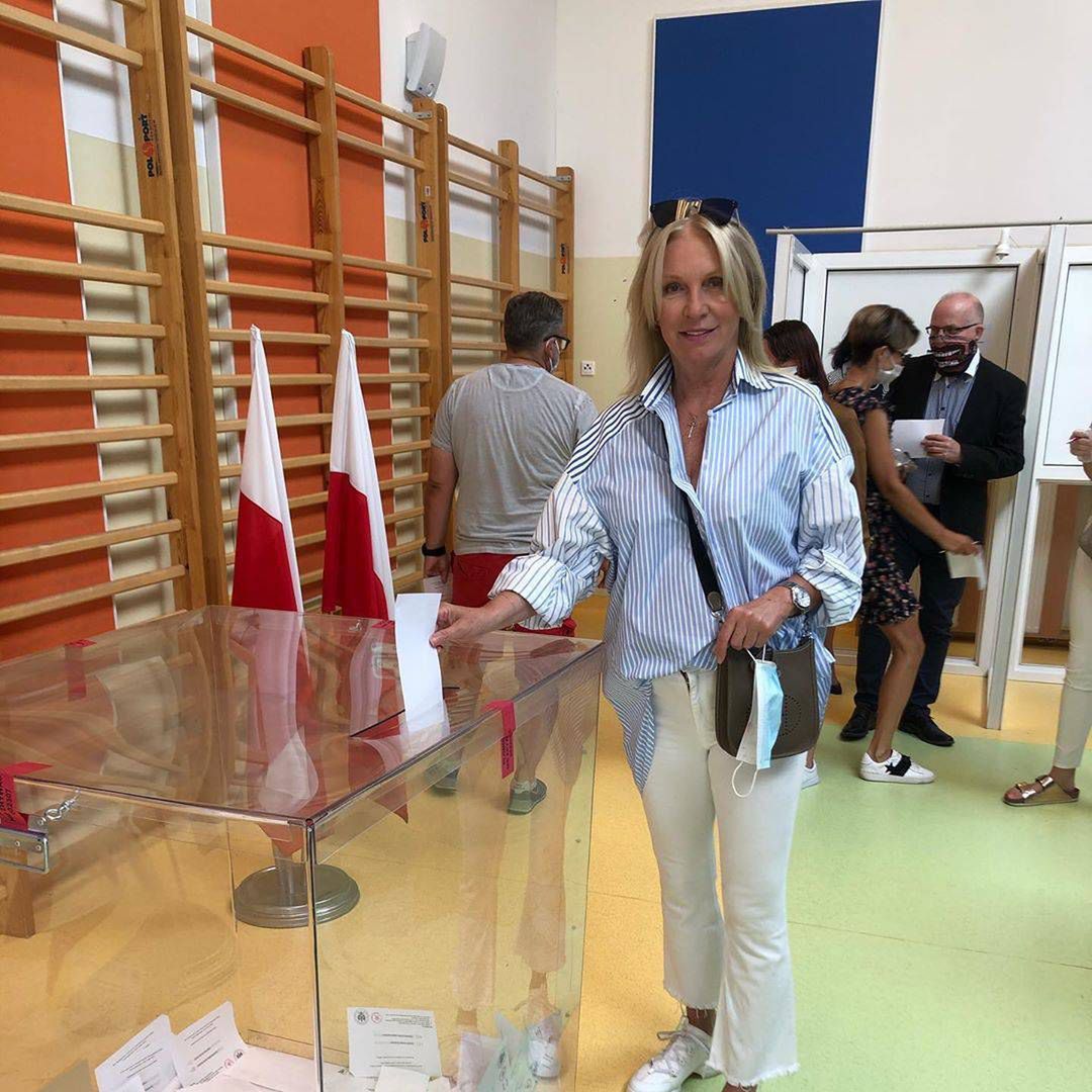 Mariola Bojarska-Ferenc - gwiazdy głosują w II turze wyborów prezydenckich 2020