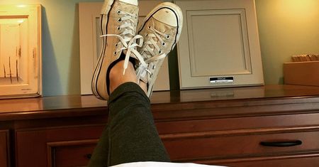 Brudne buty robią furorę. I jest na to wytłumaczenie