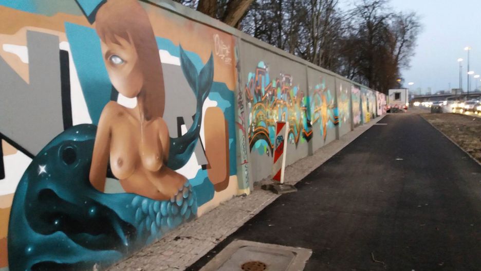 Mieszkańcy stolicy komentują nowe graffiti