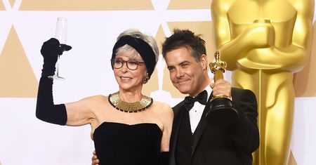 Rita Moreno na Oscarach 2018 w wyjątkowej sukni. Wyjęła ją z szafy po 56 latach