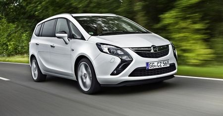 Opel Zafira Tourer: ładny i praktyczny