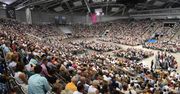 Kongres Świadków Jehowy w Łodzi. Tłumy w Atlas Arenie