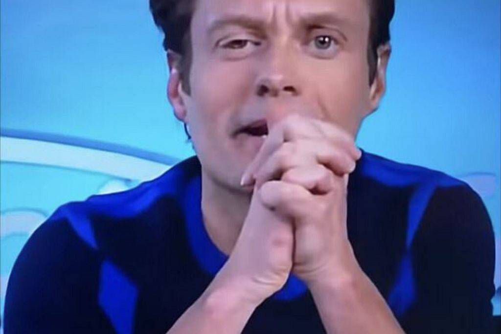 Ryan Seacrest miał udar na wizji? - screen z American Idol