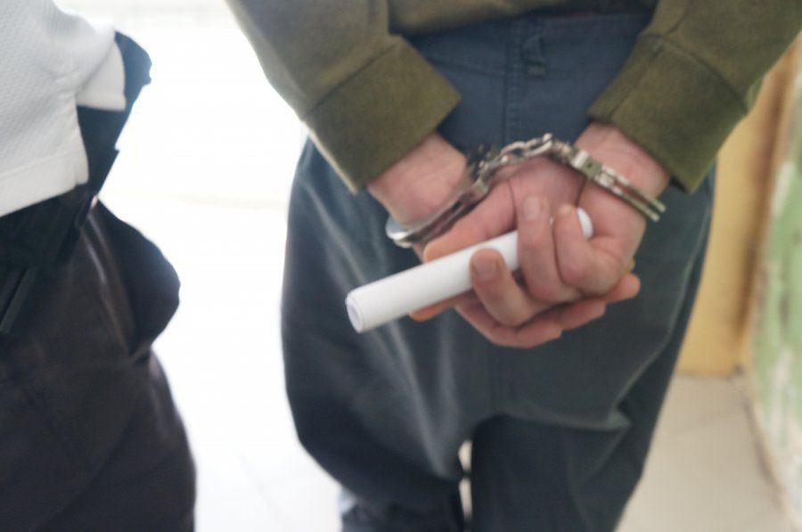 18-letni diler dopalaczy z Trzebiatowa zostanie aresztowany. Narkotykami od niego zatruło się kilkanaście osób